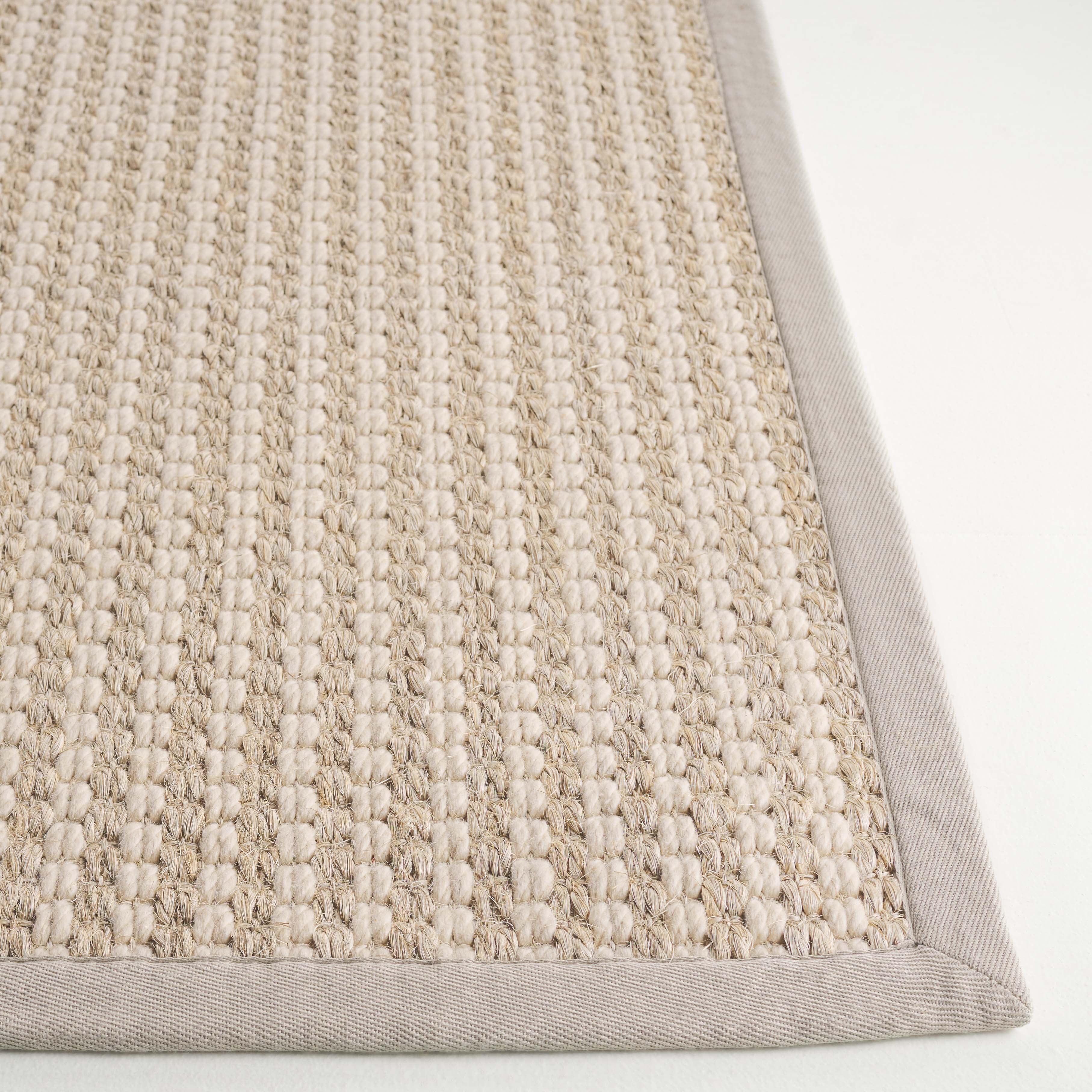 SAFAVIEH Palm Beach Trafford Solid Area Rug, Ivory, 3' x 5'