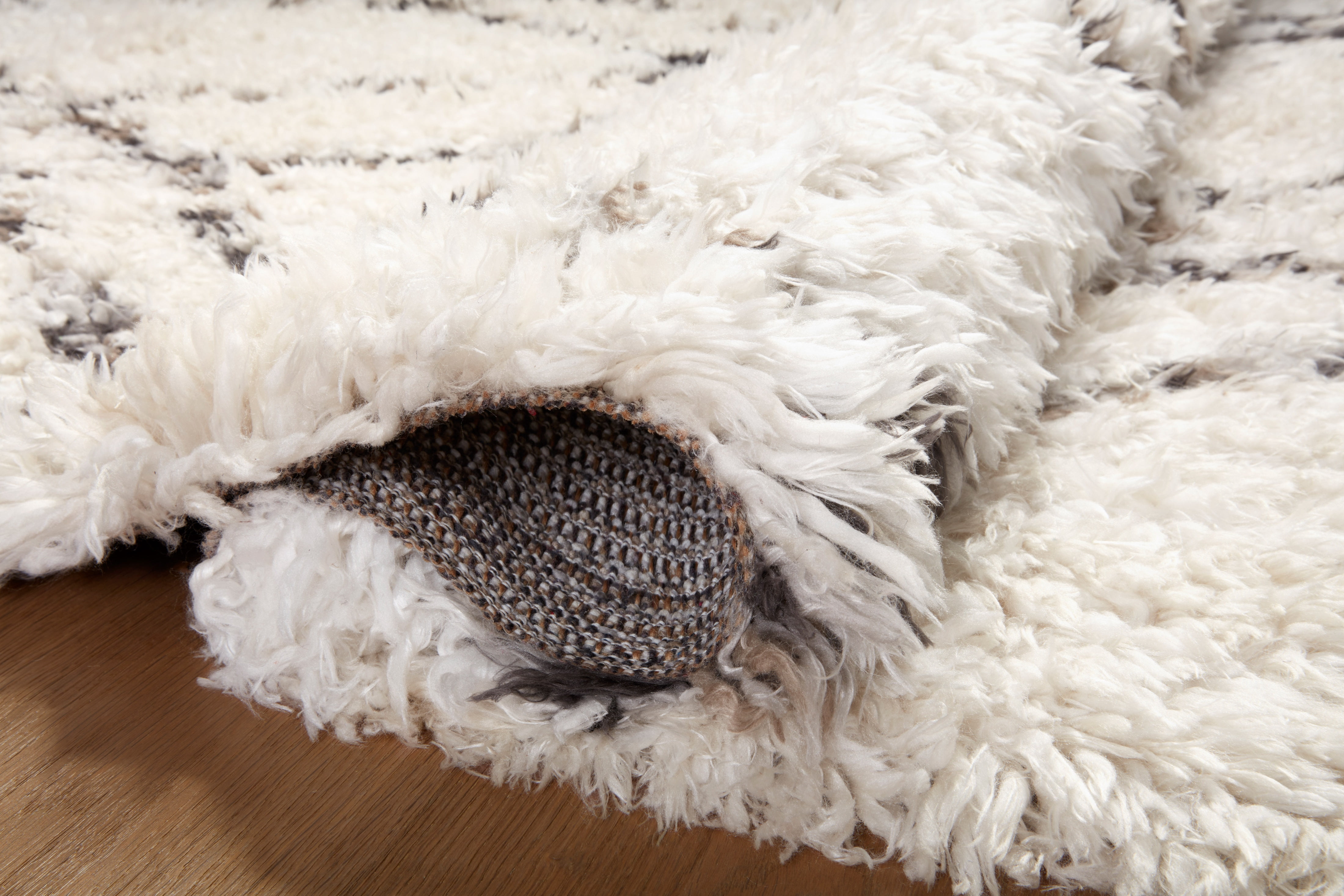 Angela Rose x Loloi Amira Ivory / Bark 2'-7" x 12'-0" Runner Rug