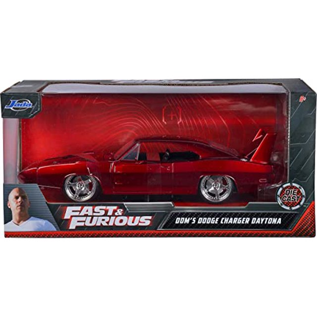 jada - vehículo dodge charger daytona 1969 fundido a presión de toys fast & furious 1 24: Vista en 3/4 frontal del modelo de juguete en su caja con ventana, multicolor según especificación, alerón trasero alto, cofre, puertas y maletero con funciones de apertura, llantas cromadas e interior detallado; adecuado para exhibición de colección.