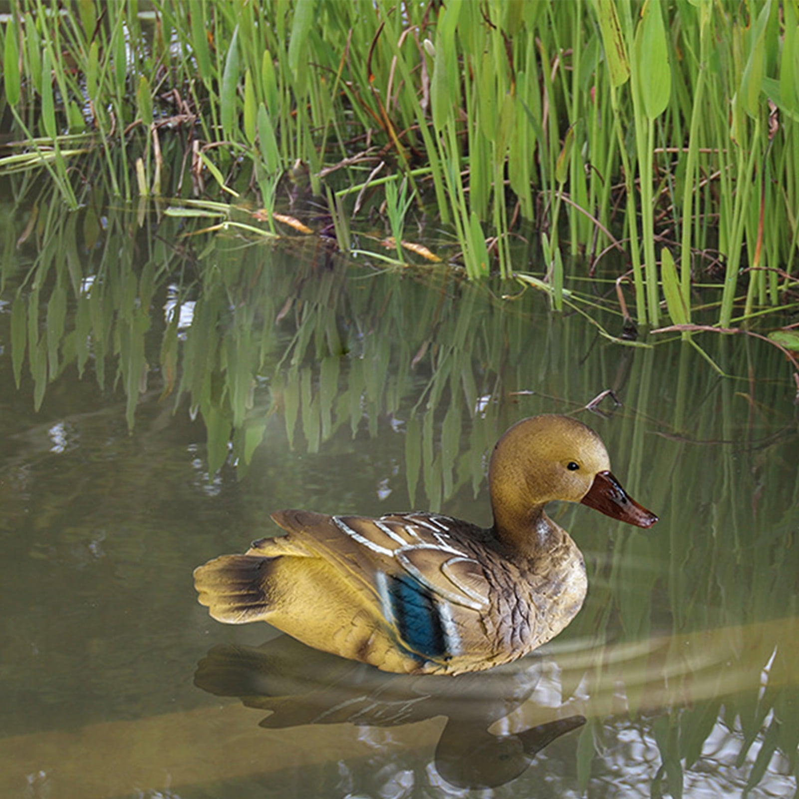 Floating Duck Sculpture Resin Duck Statue Garden Pond Pool Decor Floating Duck Outdoor Ornament Gift for Nature Lovers
