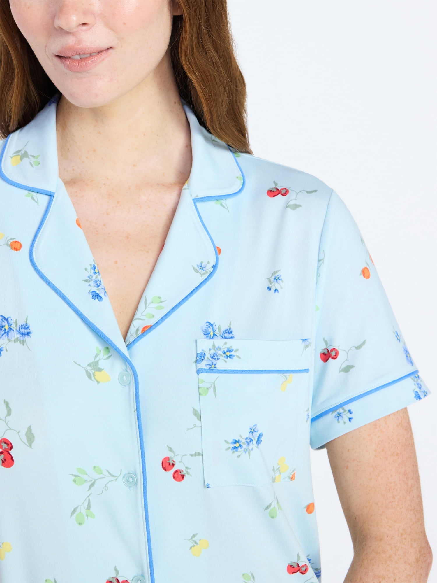 Joyspun Women's Dreamy Soft Collection Notch Collar Top and Capri Pants Pajama Set, 2-Piece, Sizes XS-3X