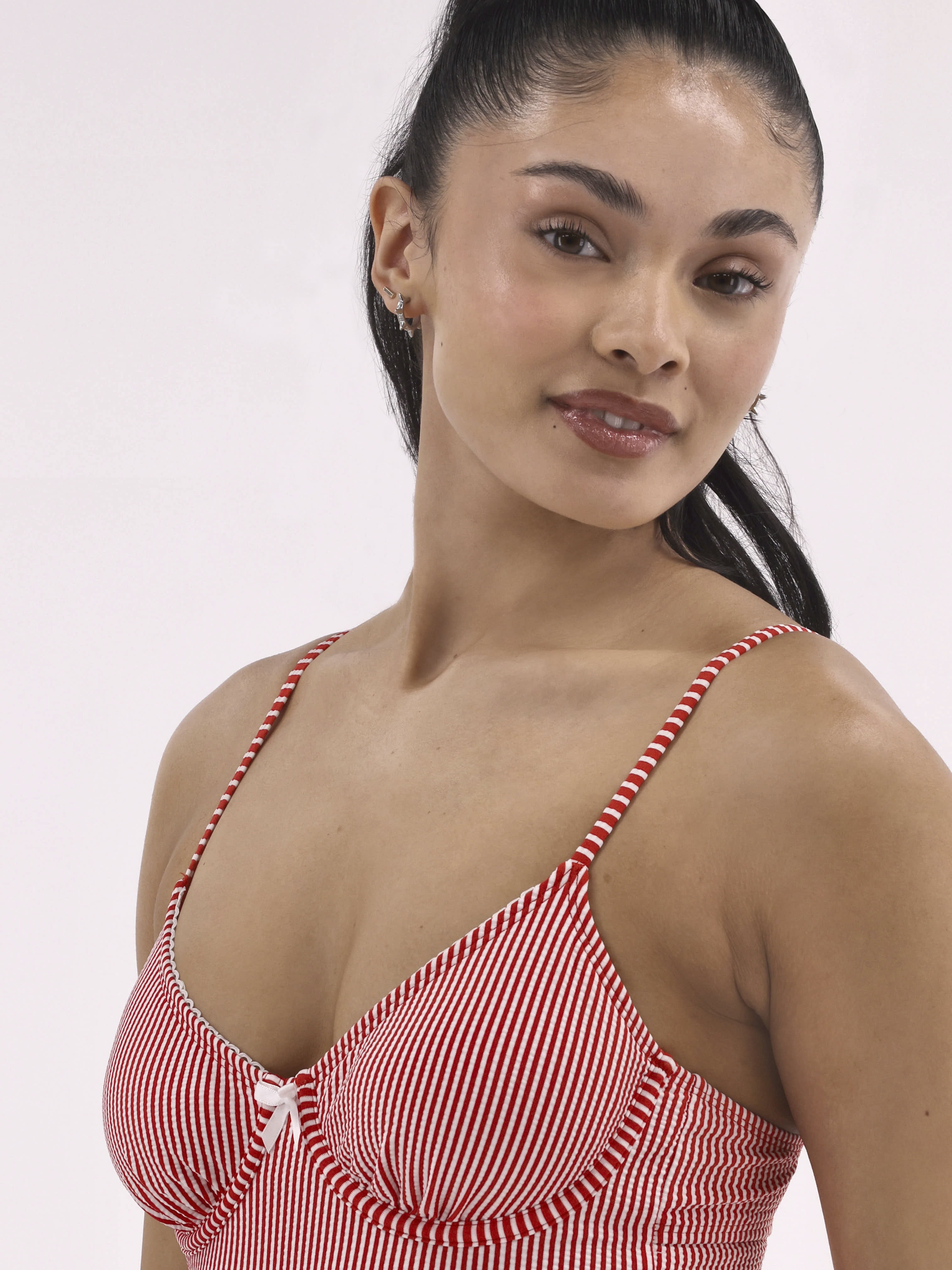 No Boundaries Women's Picot Neckline One Piece Swimsuit, Sizes XXS-XXL