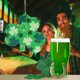 thumbnail image 1 of Cartel Colgante de Madera para Día de San Patricio | Decoración para Fiesta en Casa del Festival Irlandés | Adorno de Pared Trébol Verde de la Suerte | 1 Pieza | 5.28x5.94 Pulgadas | Fácil de Colgar, 1 of 6