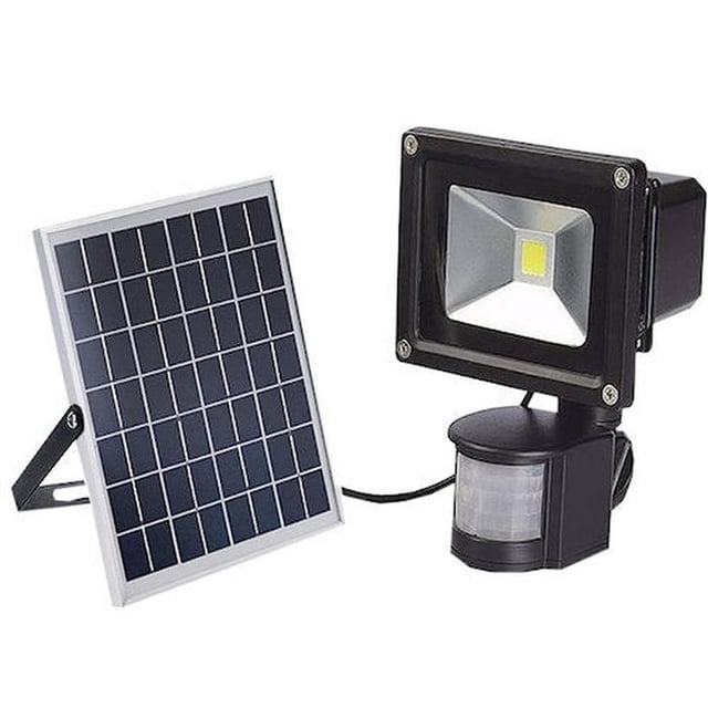 luminaria solar led solarmotion 10w 900lm 6500k luz blanca iluminación a 120° panel solar sensor de movimiento. Reflector LED rectangular negro, vista frontal con chip LED visible y lente cuadrada; sensor PIR en la base y cable que conecta a panel solar policristalino en marco blanco con soporte metálico; recomendado para montaje exterior a 2–3 m, cobertura de 120°.