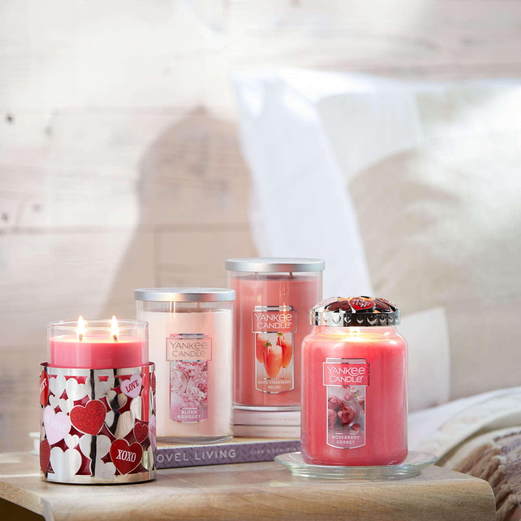Yankee Candle White Strawberry Bellini Original Large Jar Candle