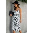 thumbnail image 4 of Robes pour Femmes - Aguichant Col en V Bretelles Spaghetti Imprimé Floral Léopard Fendu Robe Tulipe Midi avec Ceinture, 4 of 7