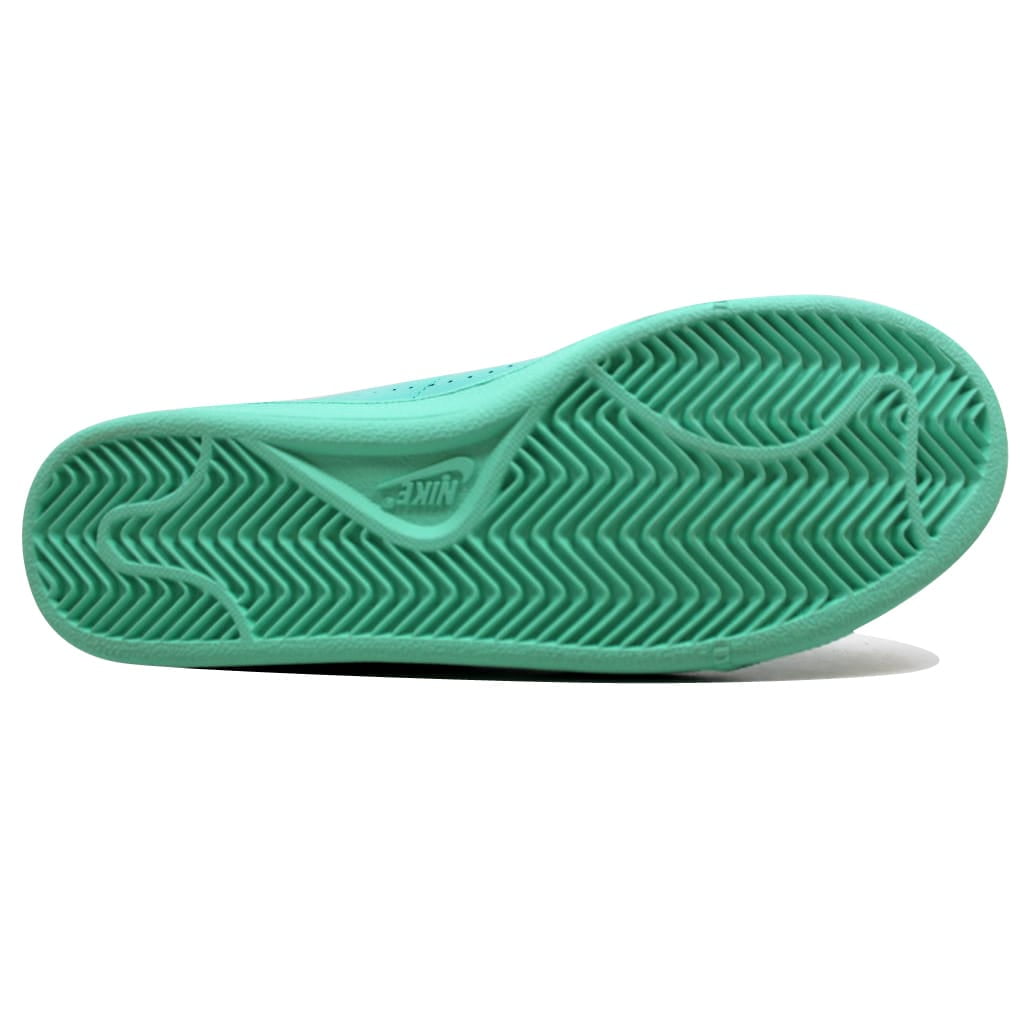 Nike Tennis Classic Premium Green Glow 