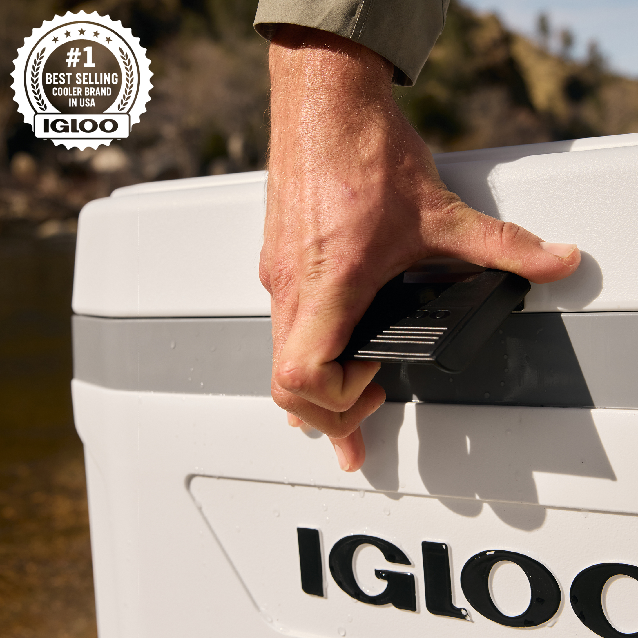 Igloo 54 QT Hielera Marina Ultra, Blanco 5