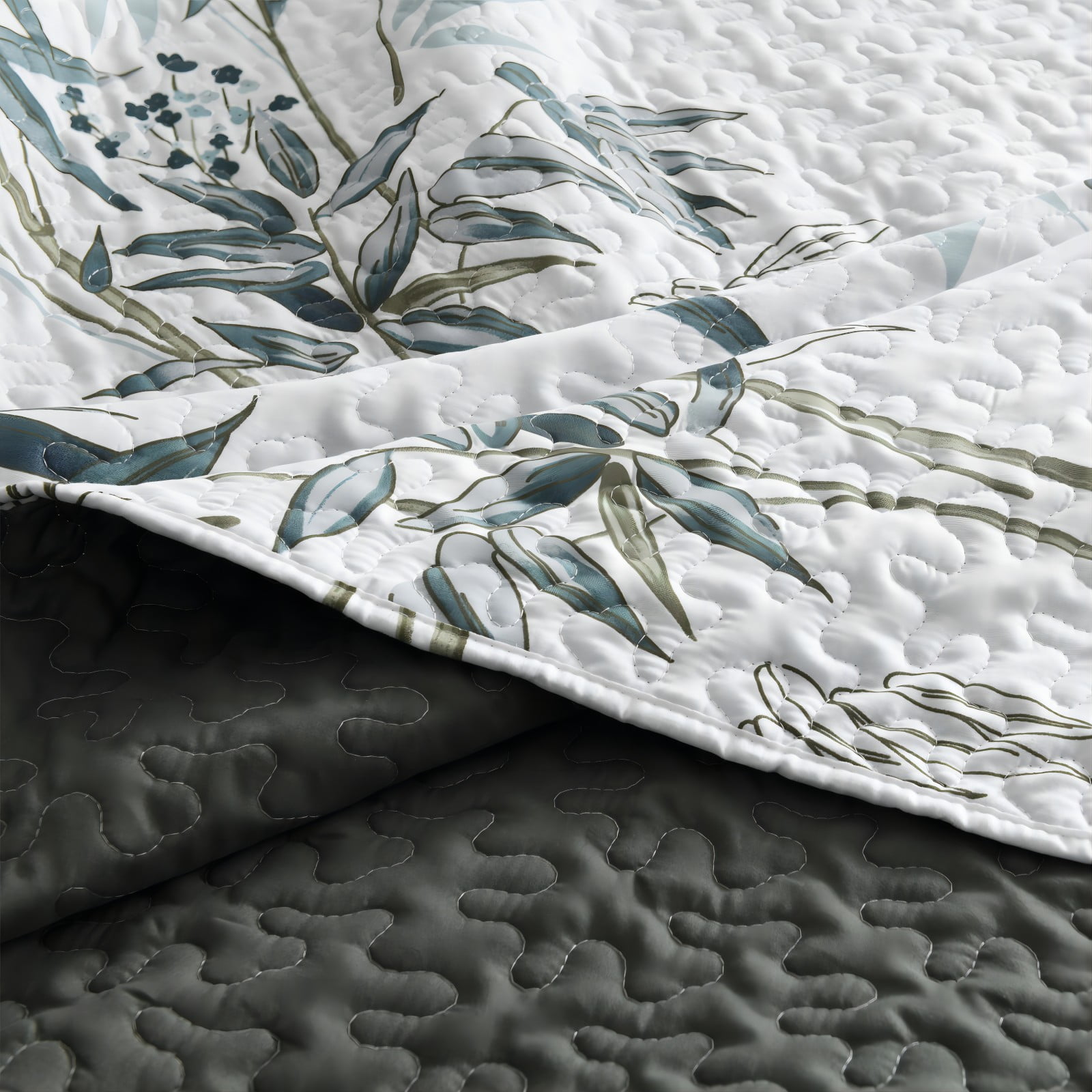 Queen Size Quilt Set, Greagle 3-Piece Soft Warm Lightweight Queen Size Summer Quilt Bedspread Machine Washable Bedding Set with 2-Piece Pillow Shams, 90x90 inch, Watercolor BamBoo Leaf Print