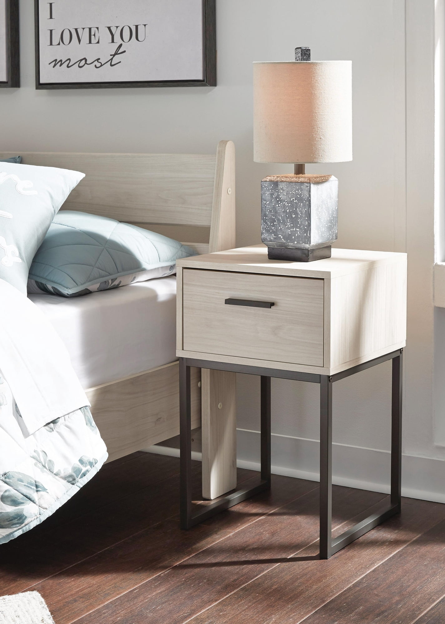 Signature Design by Ashley Contemporary Socalle 1 Drawer Nightstand, Light Natural