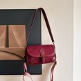 thumbnail image 3 of Bolso El Brazo Piel Abrasiva Vintage Con Bandolera Estampada S () Rojo, 3 of 9
