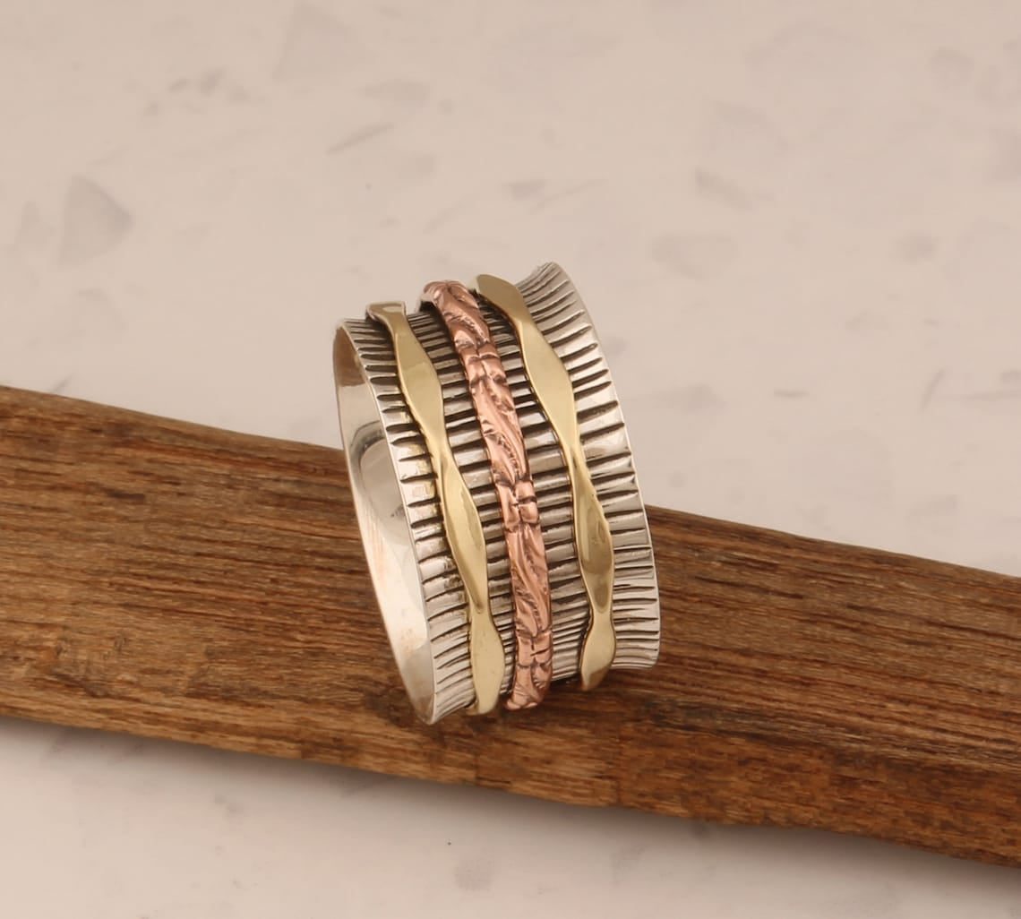 SS DESIGNS- Textured Solid 925 Fidget Spinner Ring – Handmade Anxiety Relief Band for Men & Women, Engraved Stress-Relief Meditation Ring,