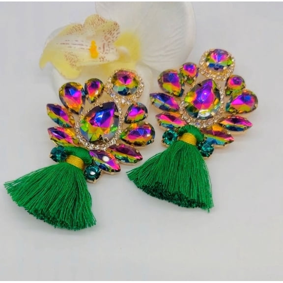 Amari Clip On Earrings