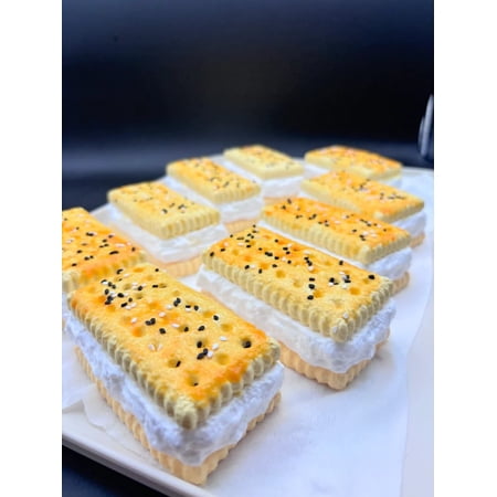 Moonkatt real-like cookie taba Squishy Handmade, yellow, Silicone