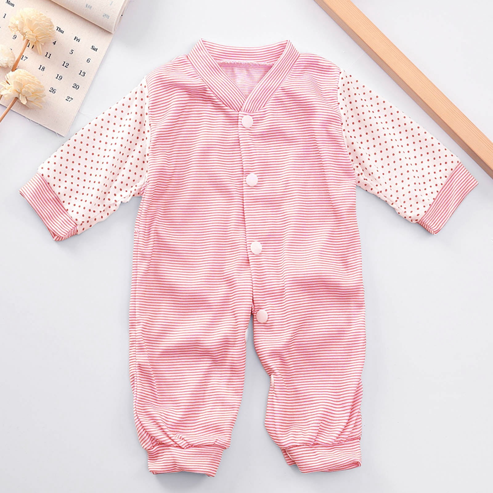 Ketyyh-chn99 Newborn Outfits Preemie Baby Girl Clothes Set +Bib+Sock Set Tops+Hat+Pants Girl Baby 8Pcs Outfits Boy Shose+Romper Girls Outfits Preemie Twin Girls Baby Clothes for 0-3 Months,Pink
