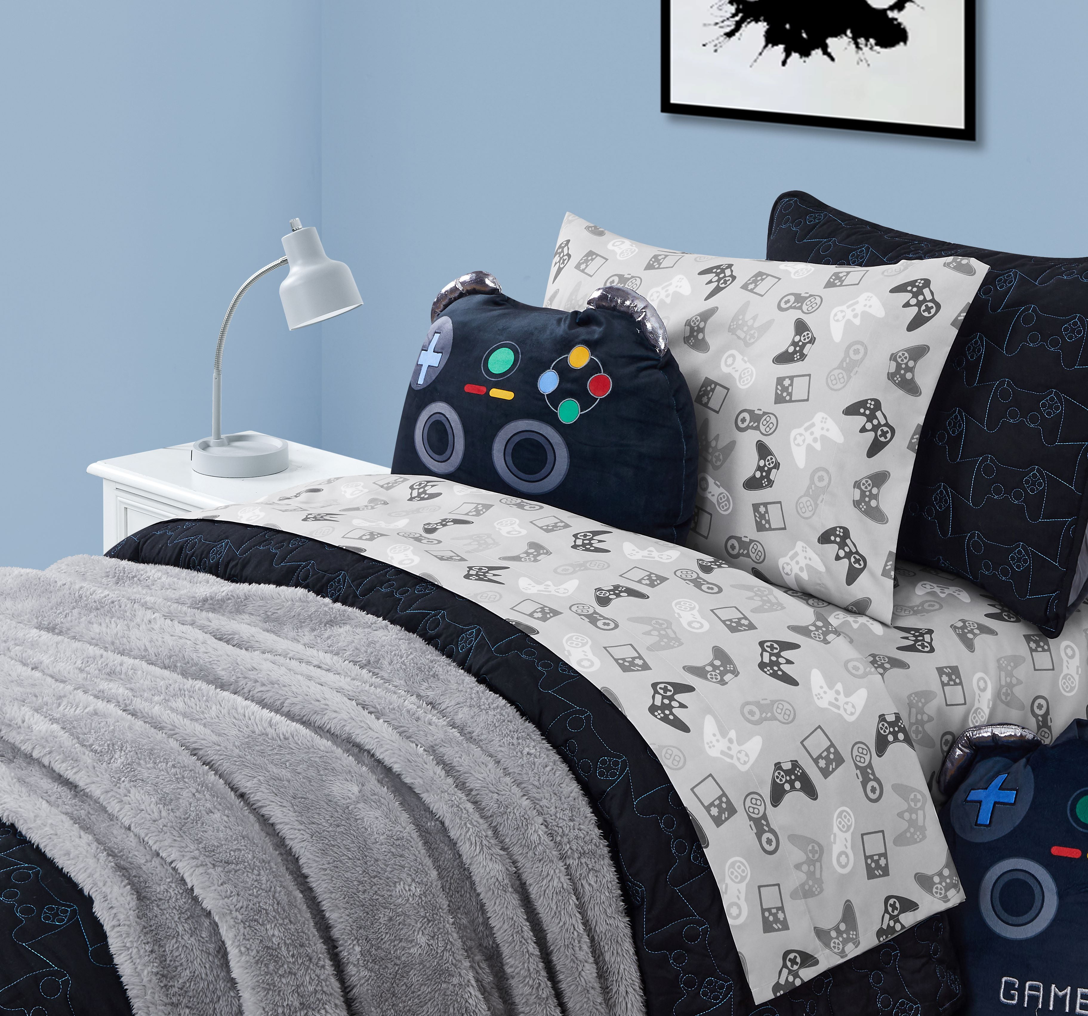 Your Zone Kids Super Soft Microfiber Sheet Set, Gray Gamer, Full, 4 Piece