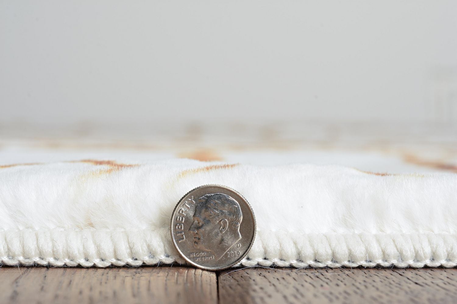 Motif Printed Faux Rabbit Minear Ivory & Gold 5 ft. x 7 ft. Area Rug