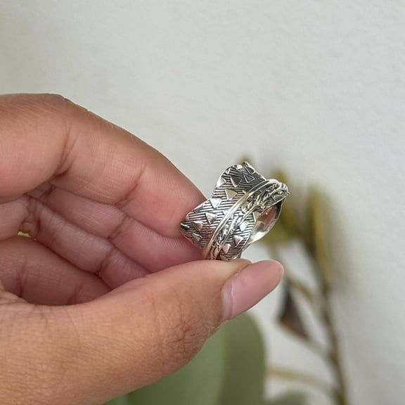 Handmade Thumb Fidget Spinner Ring for Women – 925 Sterling Silver Boho Anxiety Ring, Stress-Relief Meditation Spinner Band, Unique Birthday Gift for Her