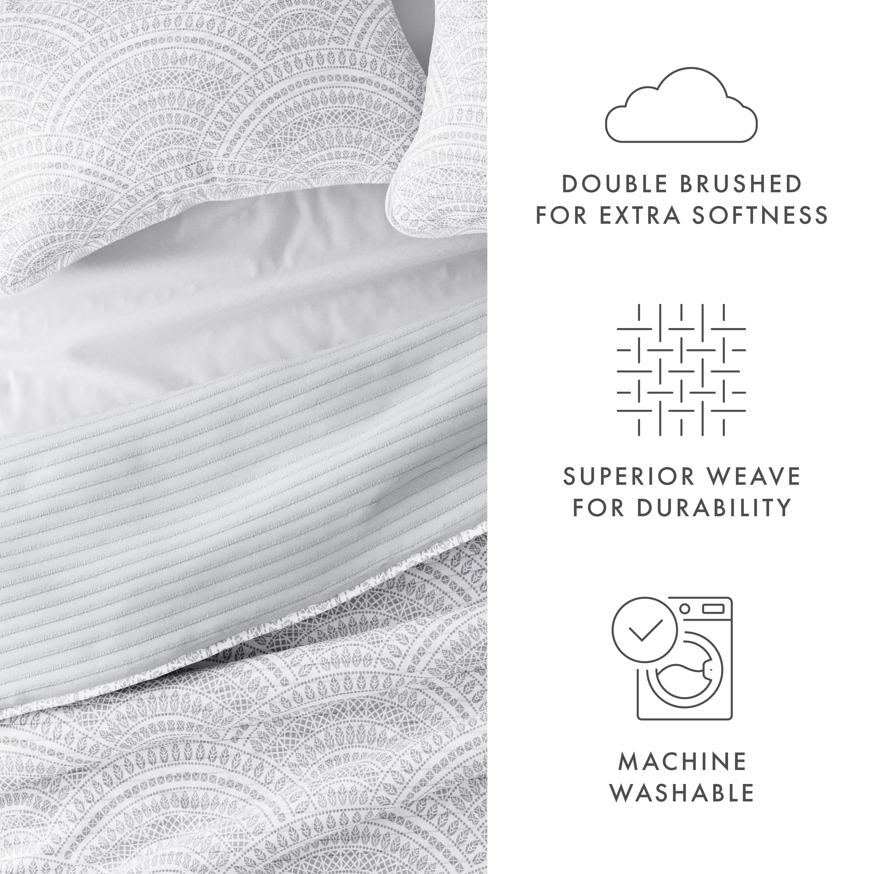 Noble Linens Light Gray 3 Piece Scallop Reversible Microfiber Quilt Set, King / CalKing