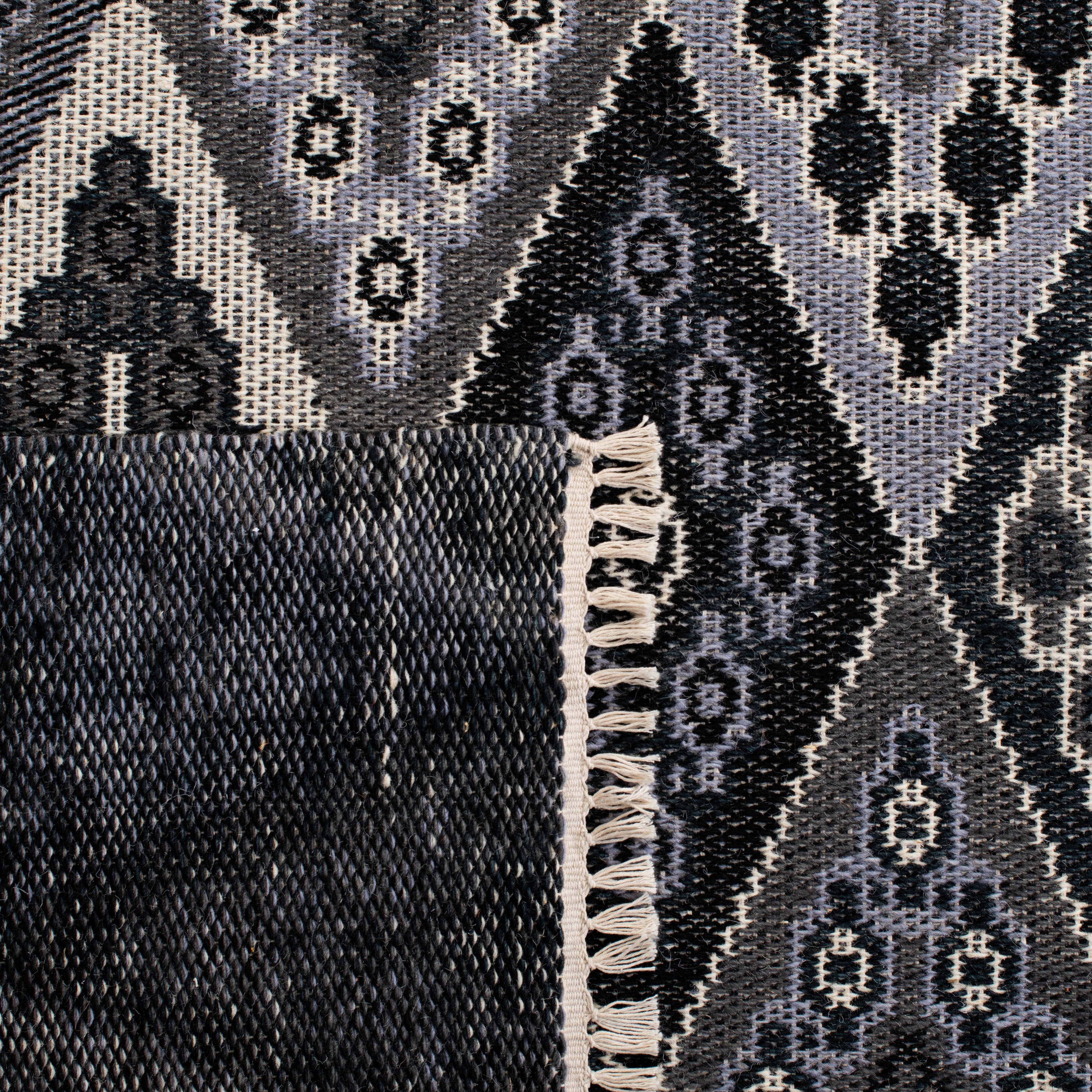 SAFAVIEH Kilim Derrick Tribal Wool Area Rug, Black/Grey, 6' x 6' Round