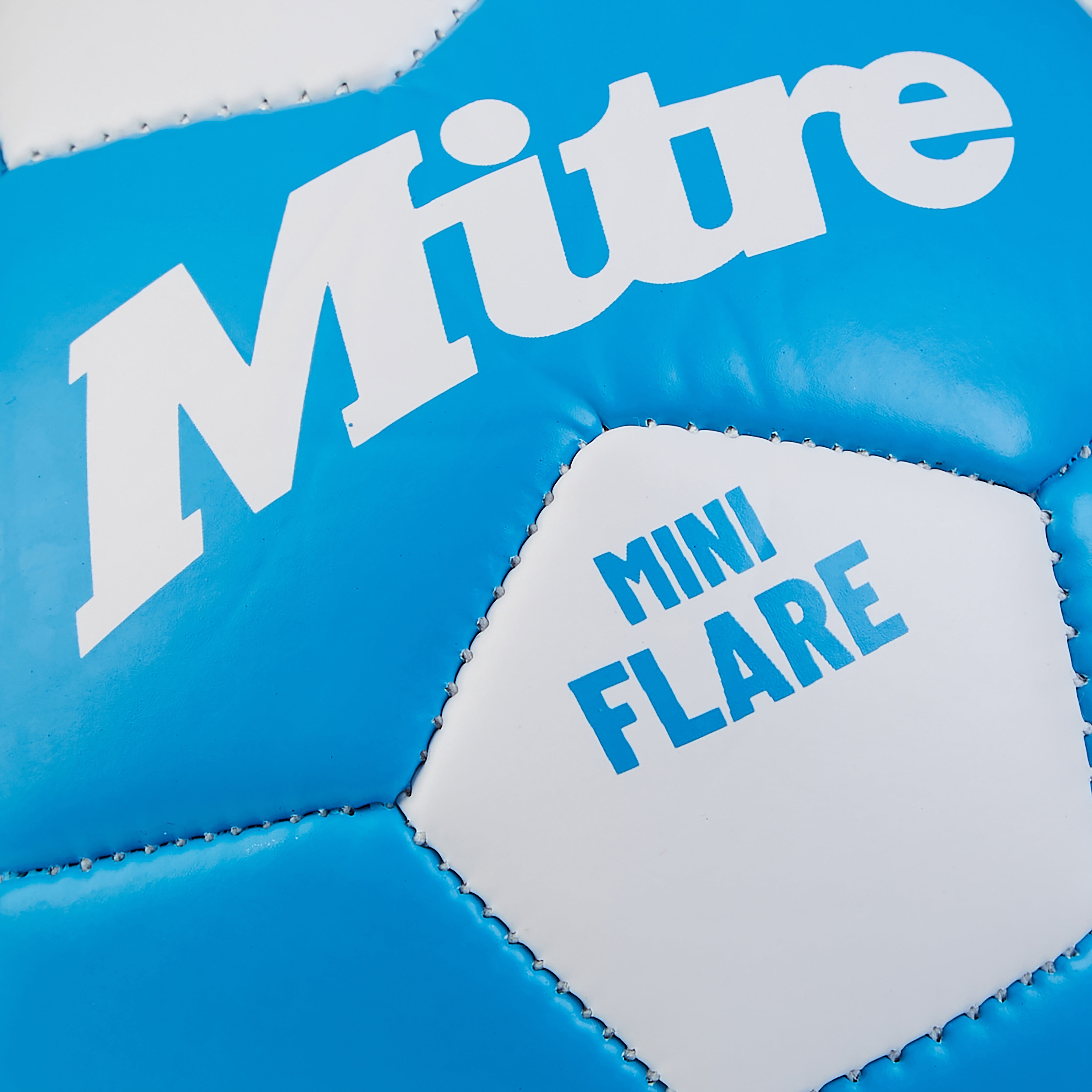 Mitre Unisex Recreation Soccer Ball - Durable Machine-Stitched 32-Panel Construction - Soft-Touch Feel - Versatile Play on Grass & AstroTurf - Available in Sizes 3, 4 & 5