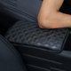 thumbnail image 2 of Cojín de cuero sintético para consola central de automóvil, funda de asiento para reposabrazos de automóvil, ajuste universal (a-negro), 2 of 5