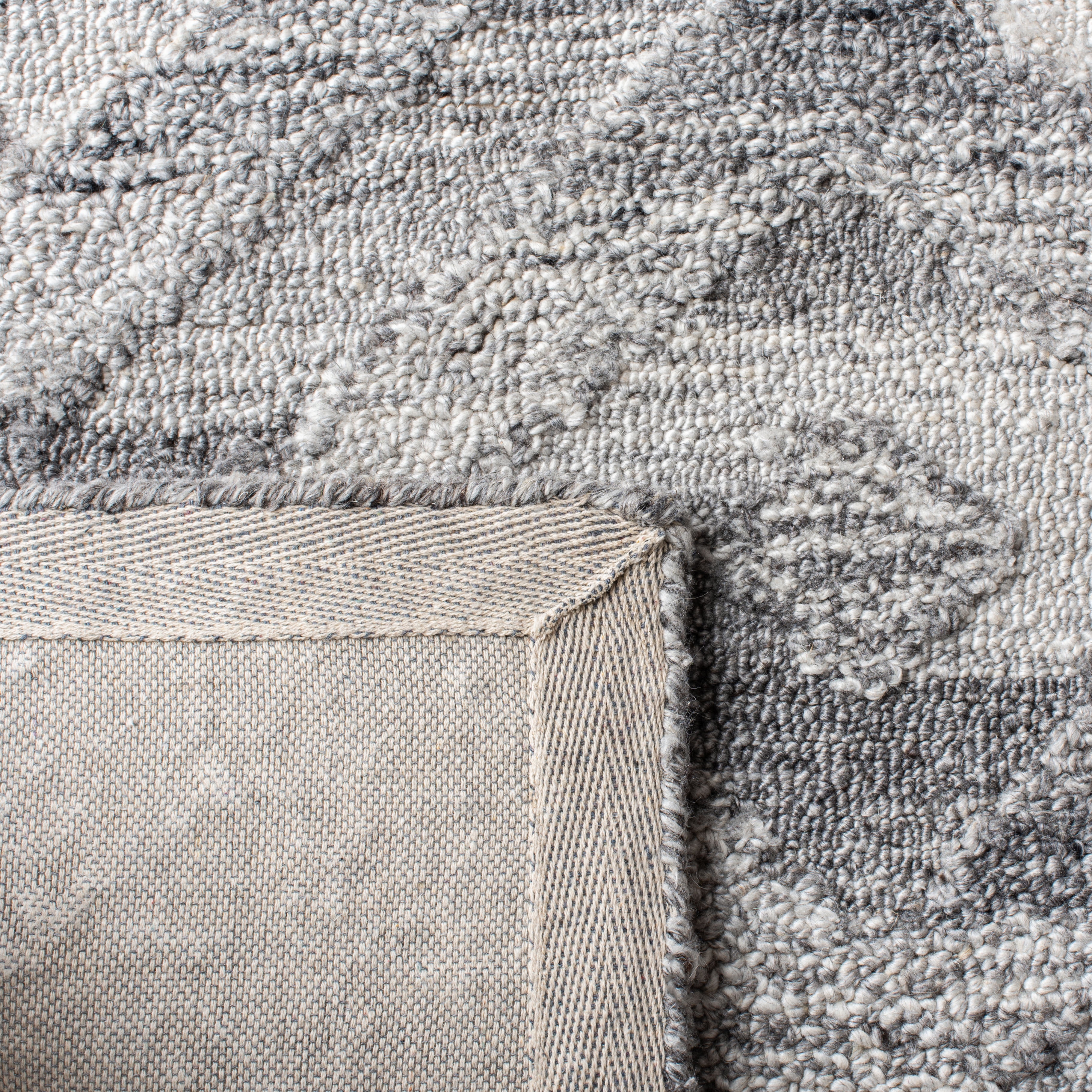 SAFAVIEH Abstract Moriah Geometric Runner Rug, Gray, 2'3" x 8'
