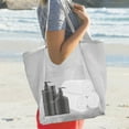 thumbnail image 4 of Sac de Plage en Maille avec Poche Extra Large Sac de Plage Léger Pliable Sac à Bandoulière Réutilisable Sac de Transport en Maille Résistant aux Déchirures Sac de Plage en Maille Décontracté pour Femmes Vacances Plage, 4 of 9
