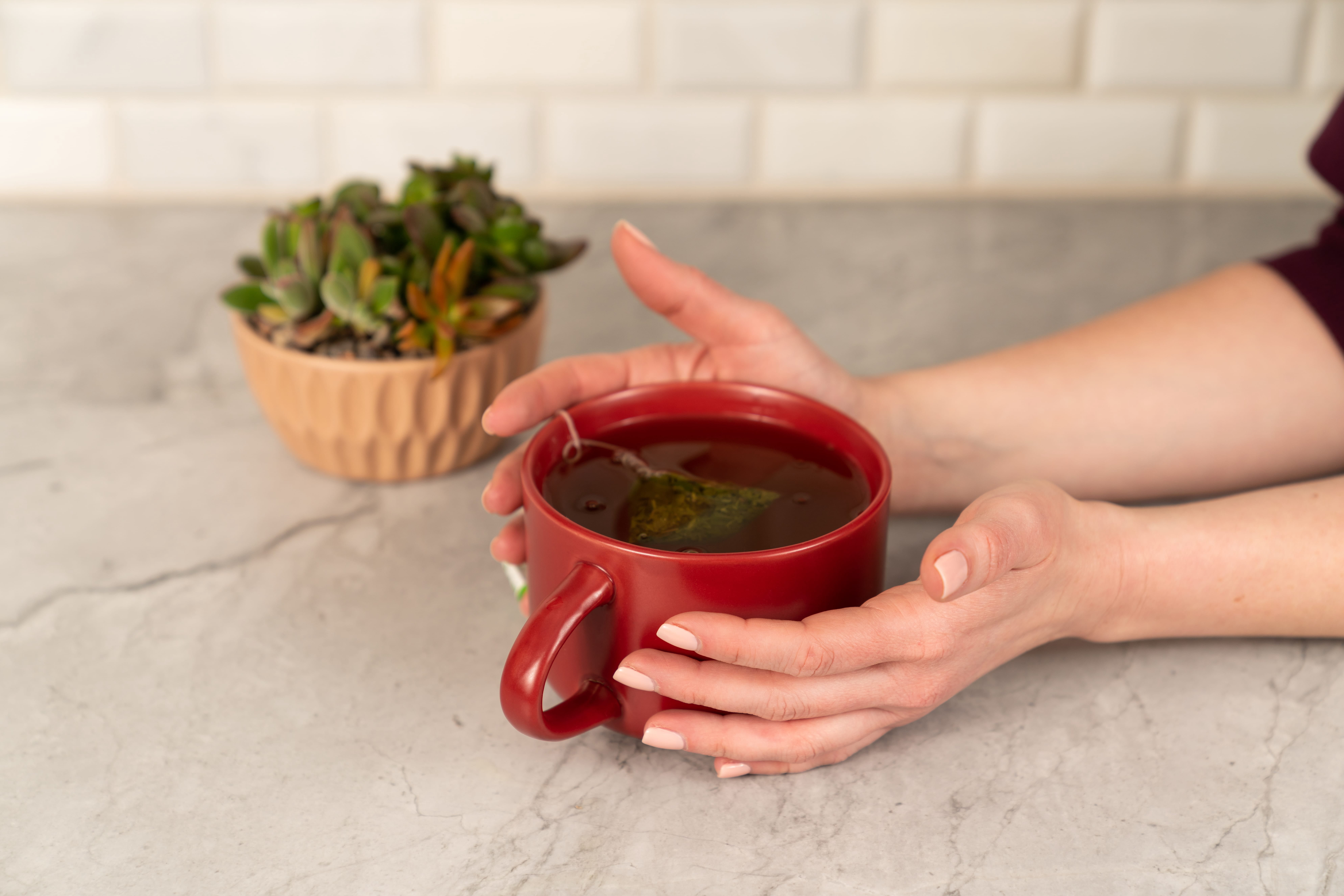 10 Strawberry Street Wazee Matte – 4.75"/22 Oz Oversized Mug - Set of 6 - Red