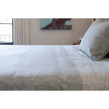Red Barrel Studio Esmond Reversible Comforter Set