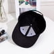 thumbnail image 5 of Sombrero de estilo occidental celebridad en línea Letras en inglés gorra bordada con visera pequeña gorra de béisbol fresca Gorra simple que reduce la edad de estilo japonés, 5 of 6