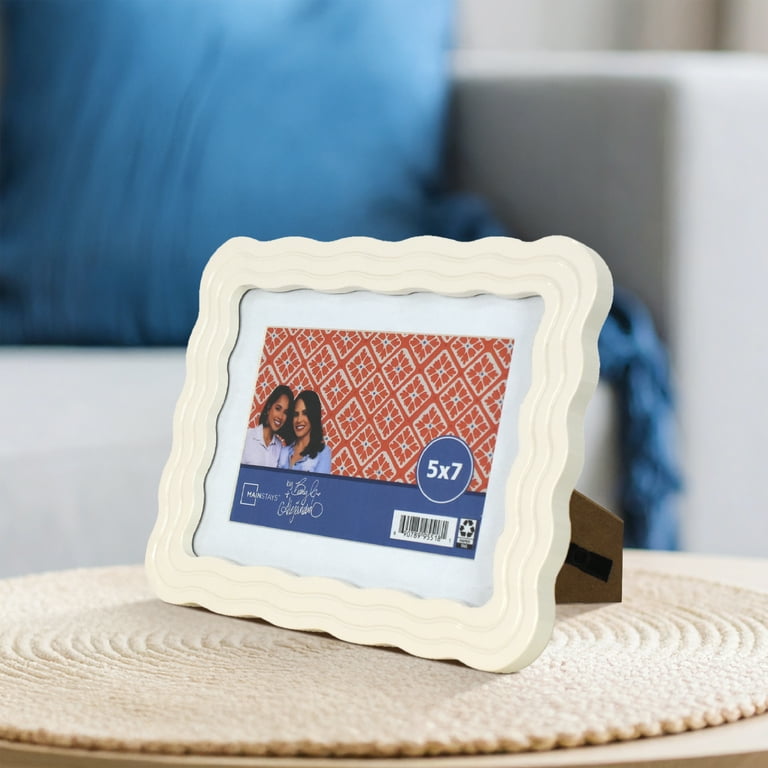 Crystal Art Gallery Becky G 7x5 White Wavy Photo Frame - Walmart.com