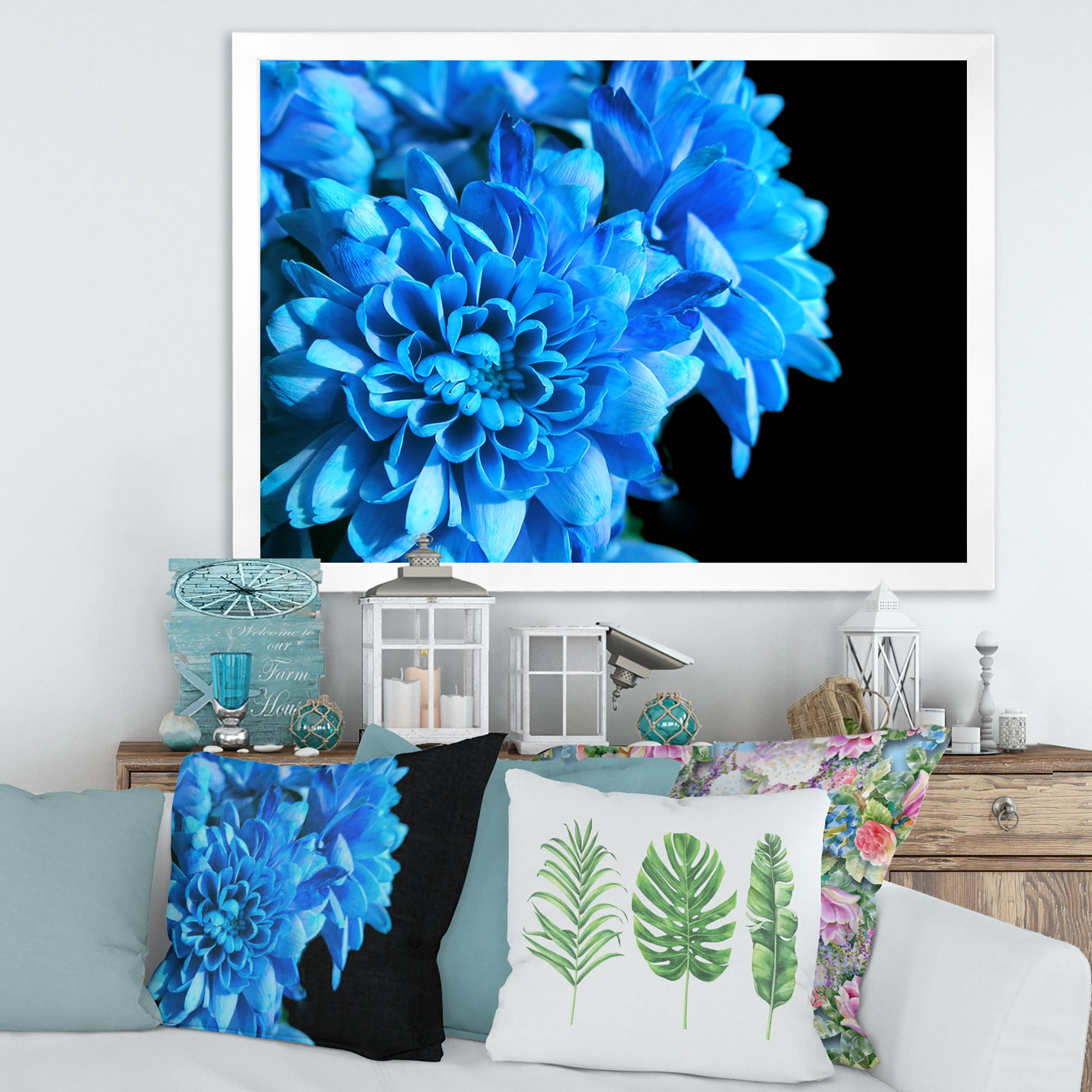 Designart 'Detail of Blue Flowers On Black Background I' Traditional Framed Art Print