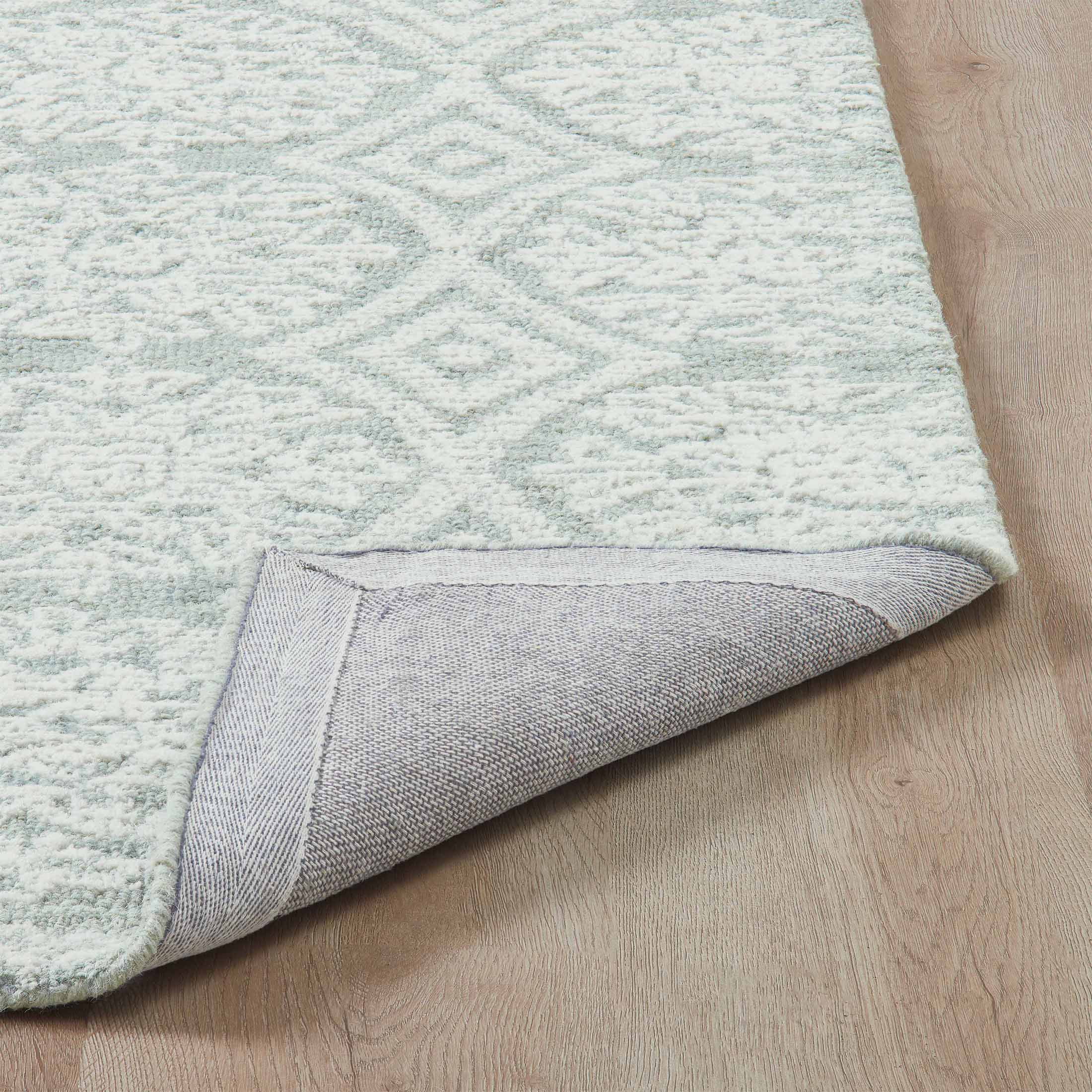 Better Homes & Gardens Suzani Muted Green Medallion Wool Indoor Area Rug, 5 ft x 7 ft