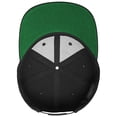thumbnail image 2 of Yupoong - Gorra plana Clásica Modelo Snapback (Negro), 2 of 2