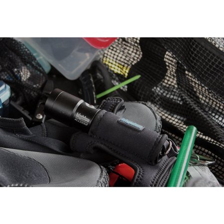 ビッグブルー ライト 水中 ハンディ スポットビーム ピンポイント段階調光 SOS点滅 プッシュ式スイッチ 防水 耐圧 耐腐食 アルミ 写真 静止画