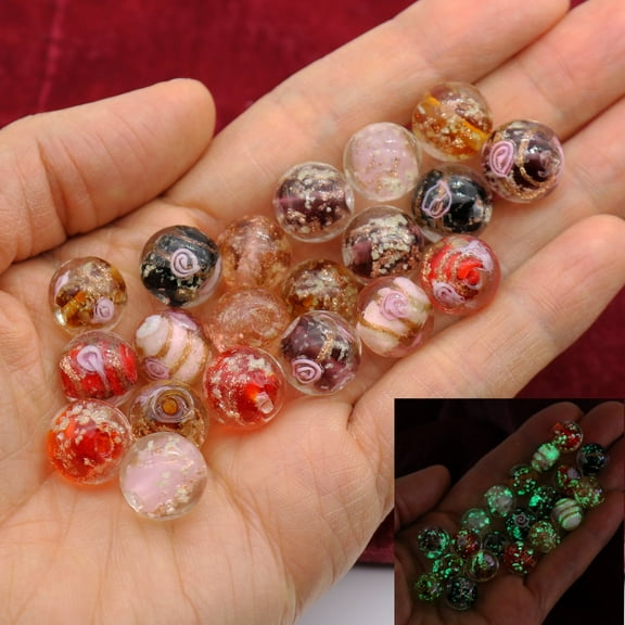 ARTSY CRAFTS 40 Pcs Assorted Red Purple Lampwork Glass Beads 12mm, Glow in The Dark European Lampwork Beads, Luminous Glodsand Beads for Jewelry Making Charm Bracelet Necklace Earrings