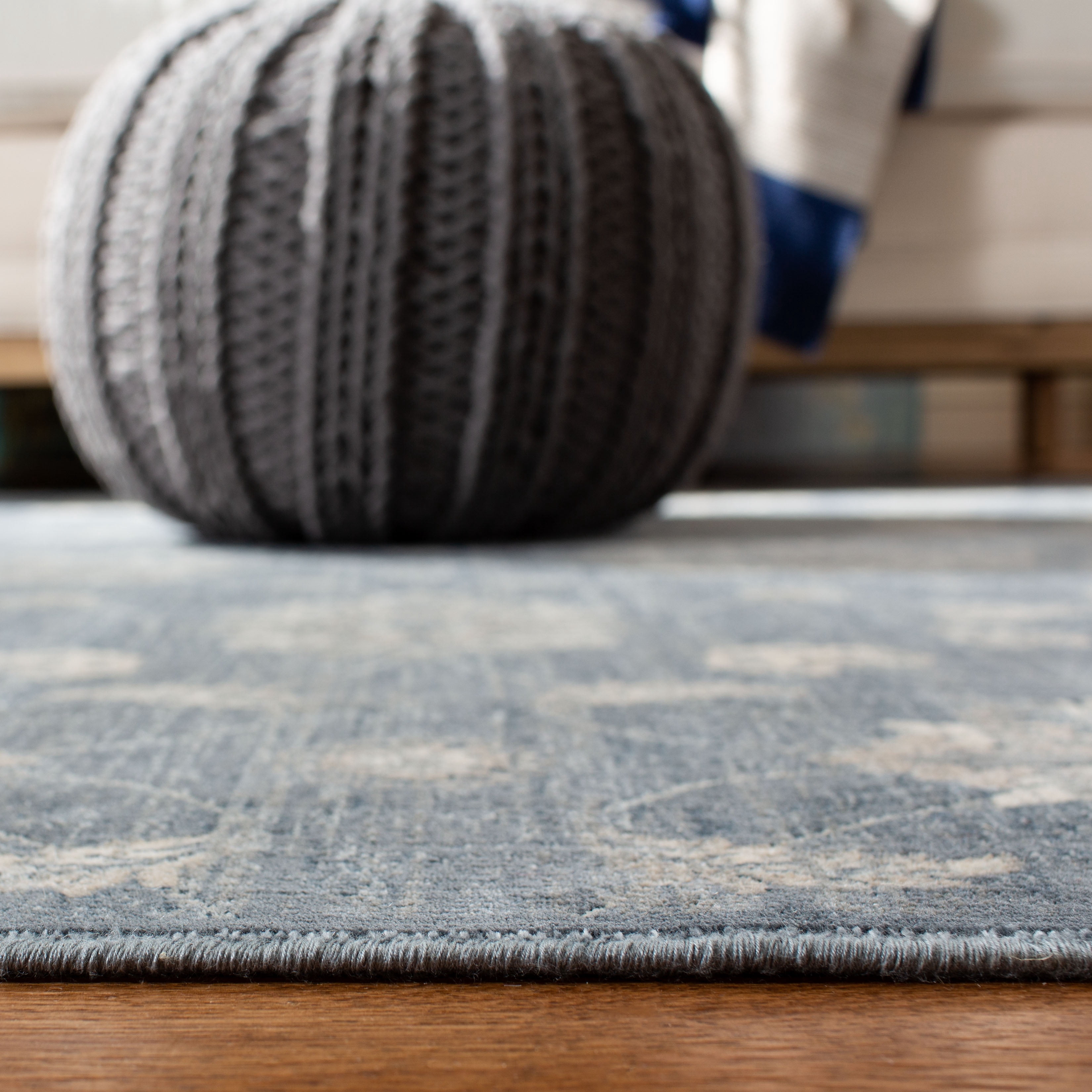 SAFAVIEH Vintage Thornton Floral Runner Rug, Blue/Beige, 2'2" x 8'