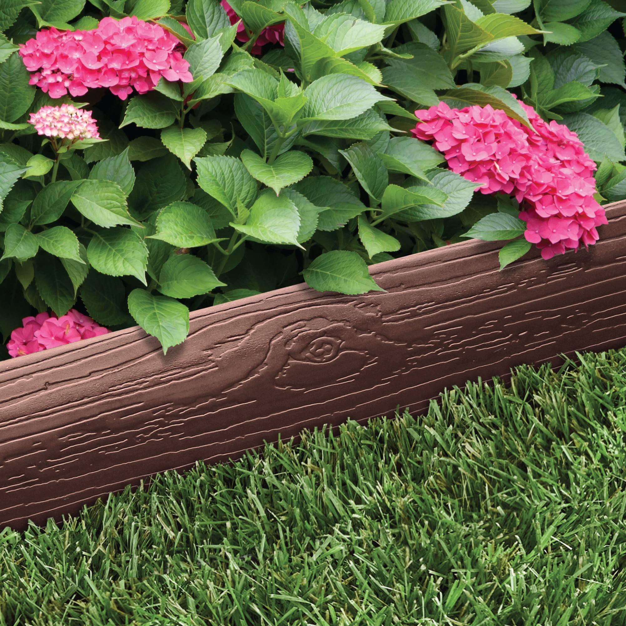Master Mark Terrace Board 5-Inch x 20-Ft Plastic Garden Edging Border, Brown Wood Grain, Flexible & Durable, Includes 5 Anchoring Stakes, Made in USA - Ideal for Landscape Edging & Garden Fence