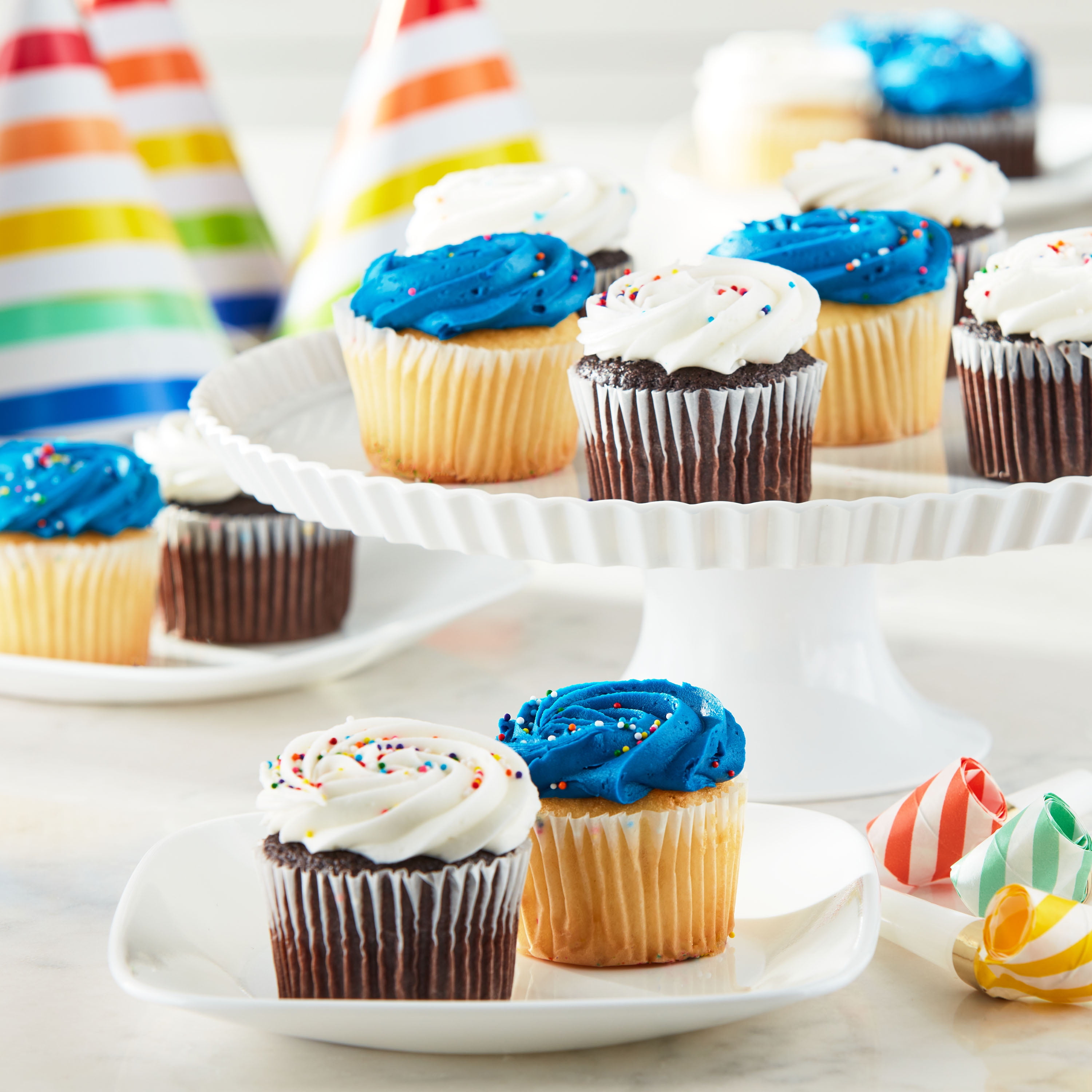 Freshness Guaranteed Special Order Basic Cupcakes, 24 Count