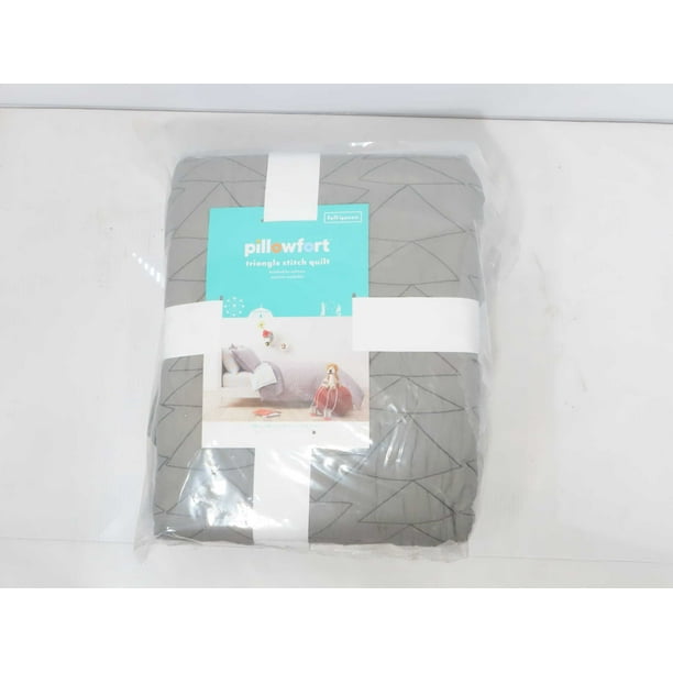 Triangle Stitch Quilt Pillowfort Gray Full/Queen