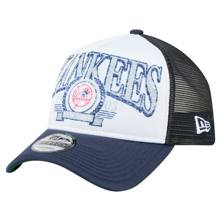 Men's New Era  Navy New York Yankees Distressed 9FORTY A-Frame Adjustable Trucker Hat