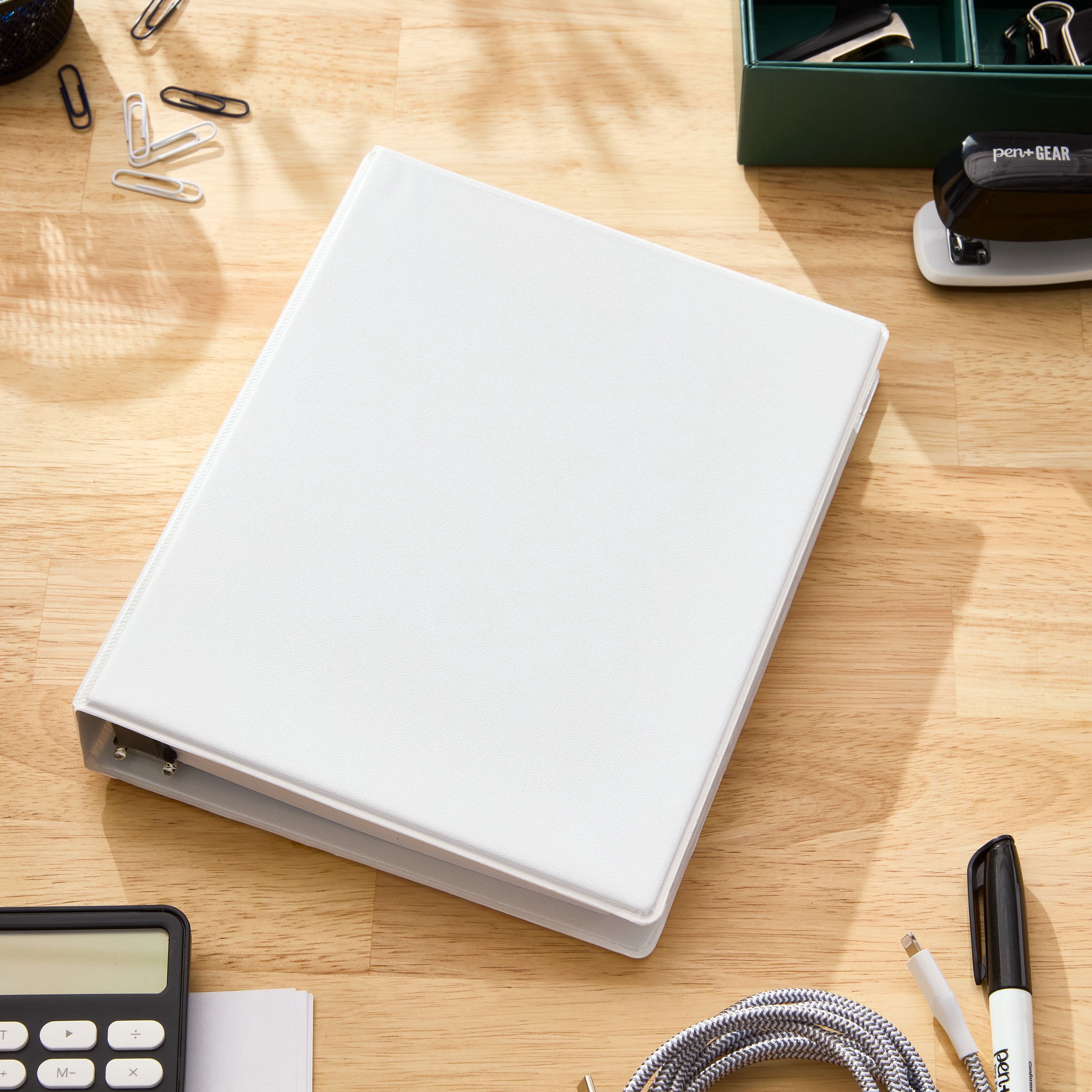 Pen+Gear 1" x 5-1/2" x 8-1/2" Mini Durable View Binder White