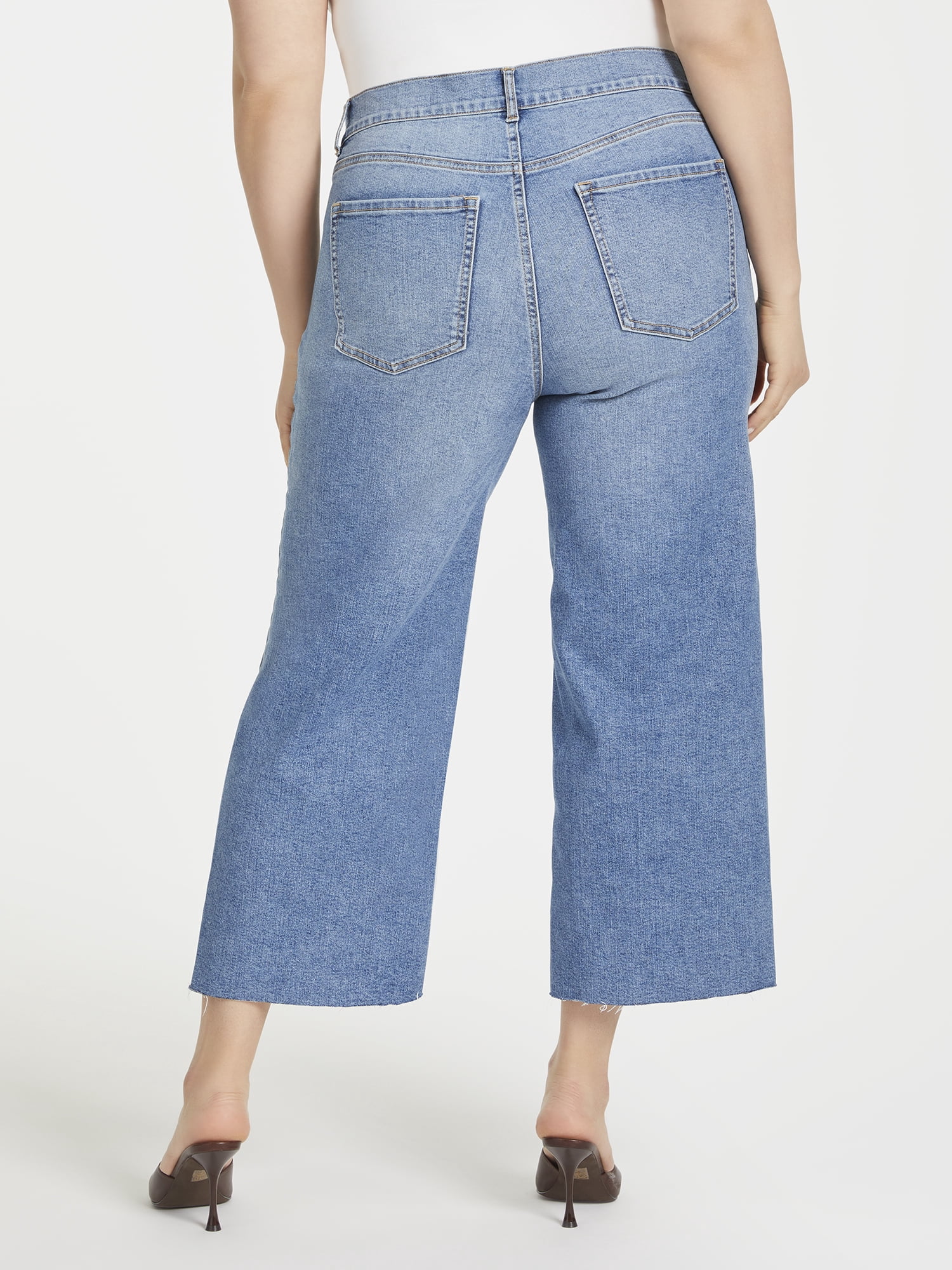 Sofia Vergara Women's Plus Size Margot Super Wide Crop Sizes 14W-26W