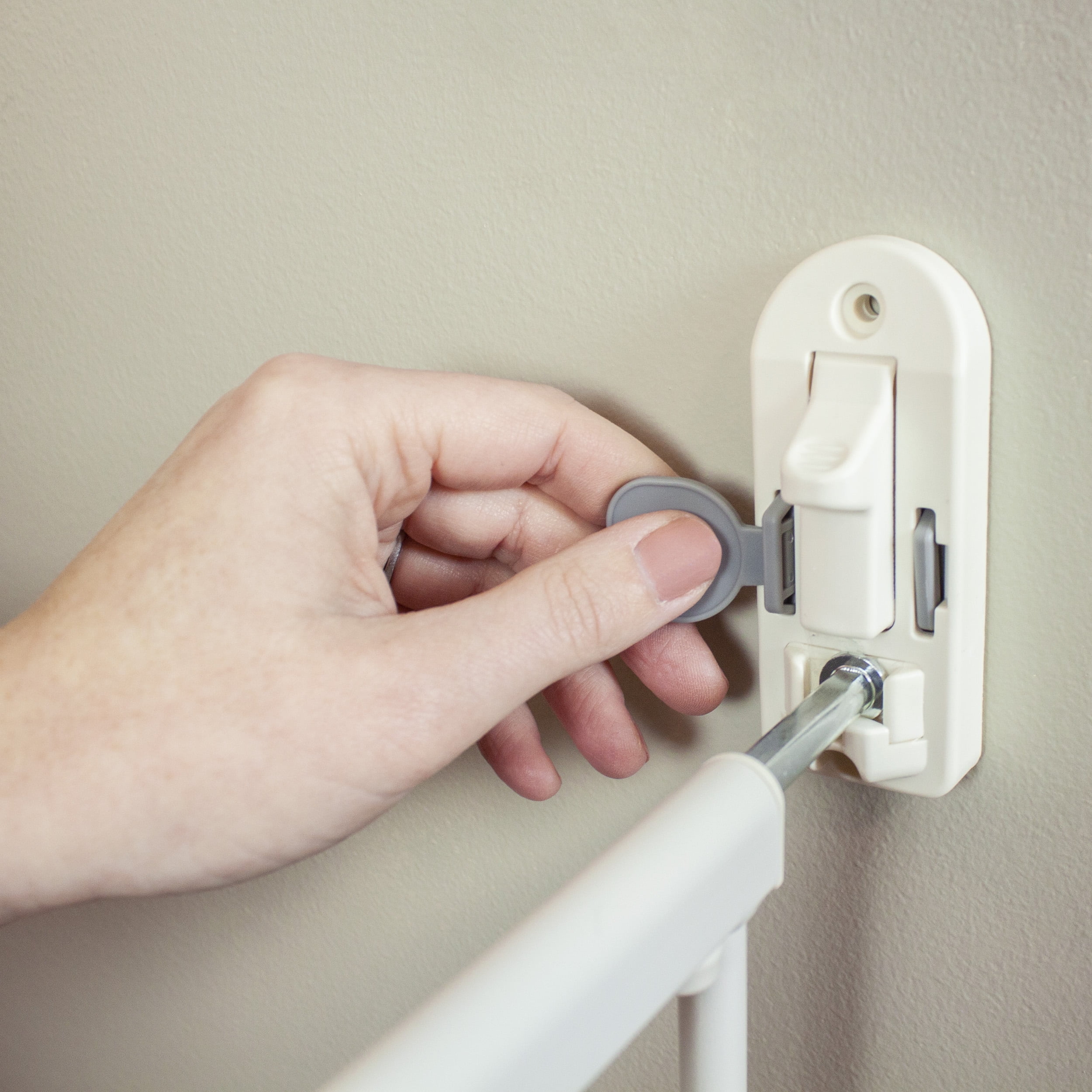Tall easy swing and lock gate by north states cheap