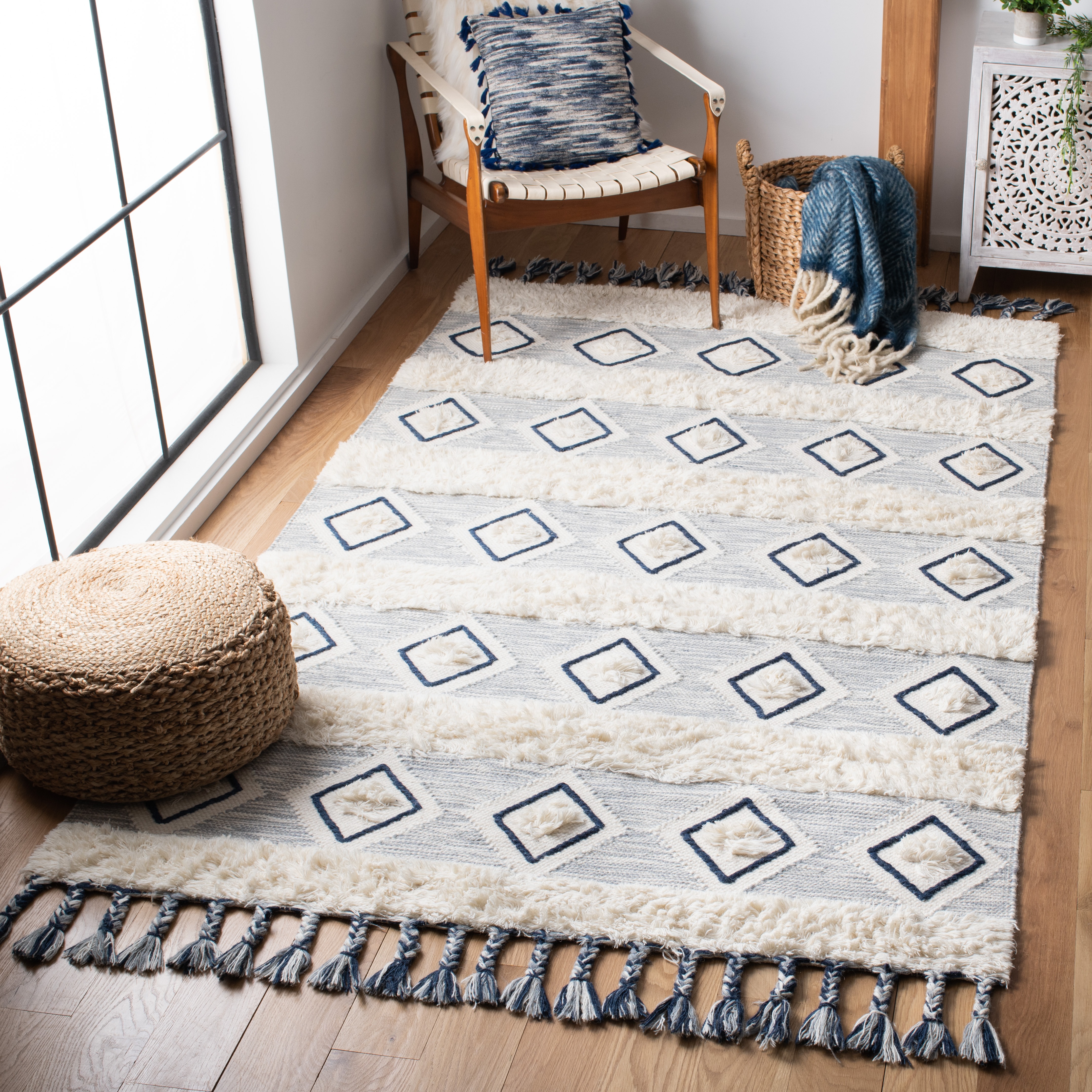 SAFAVIEH Natura Hepburn Geometric Wool Area Rug, Ivory/Blue, 4' x 6'