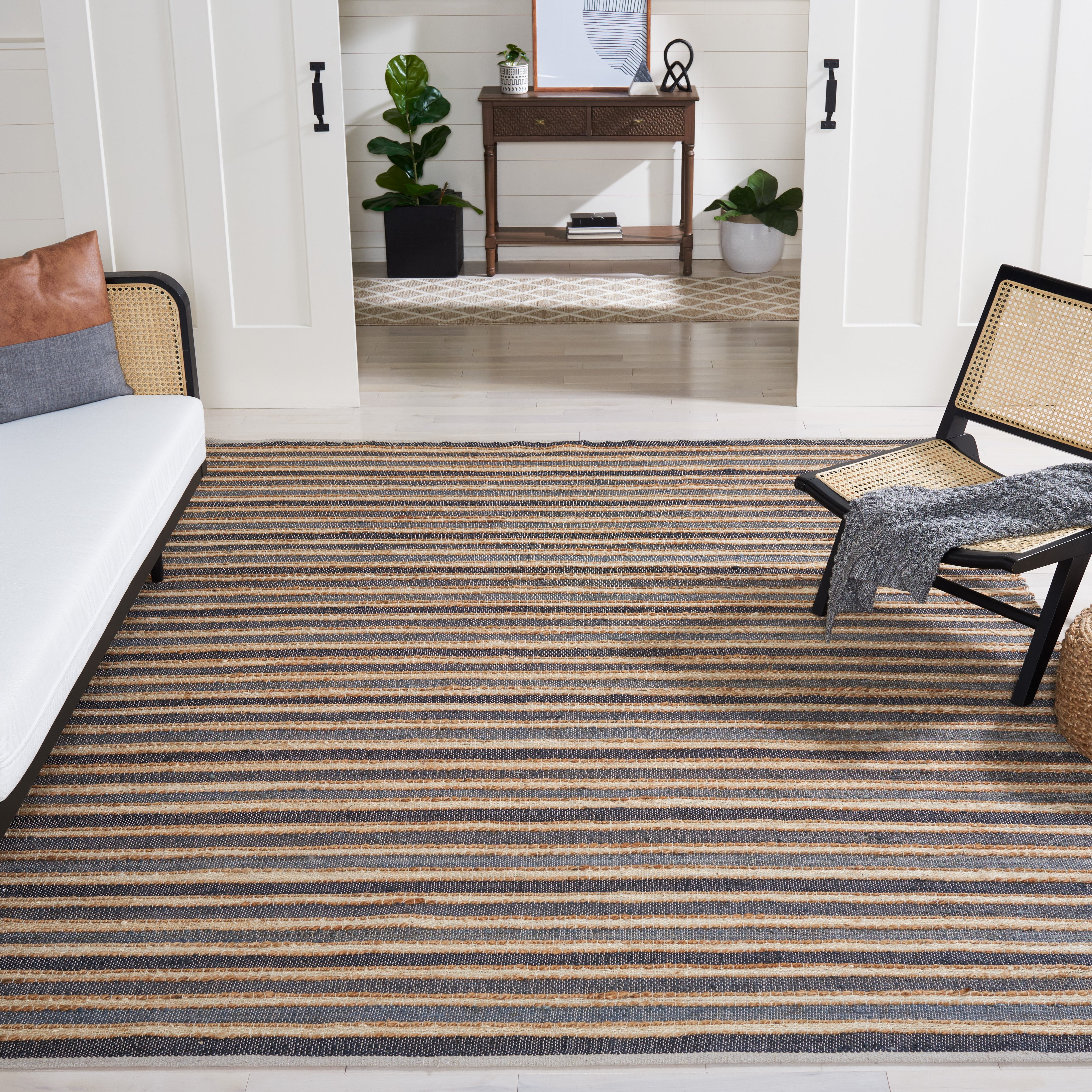 SAFAVIEH Striped Kilim Lorcan Striped Area Rug, Charcoal/Ivory, 8' x 10'