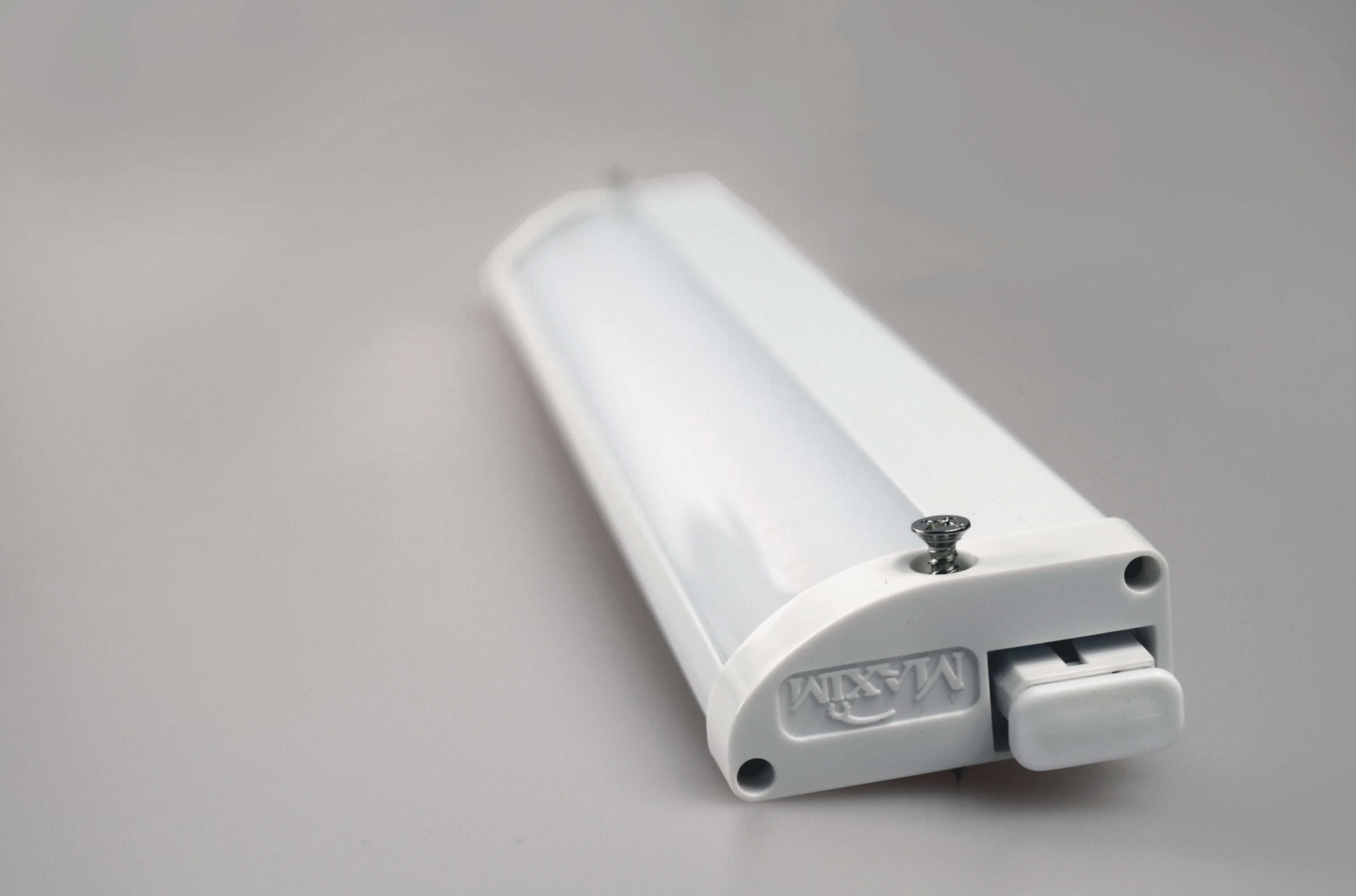 Maxim Lighting - LED Under Cabinet - Under Cabinet - CounterMax MX-L120-LO-Issue