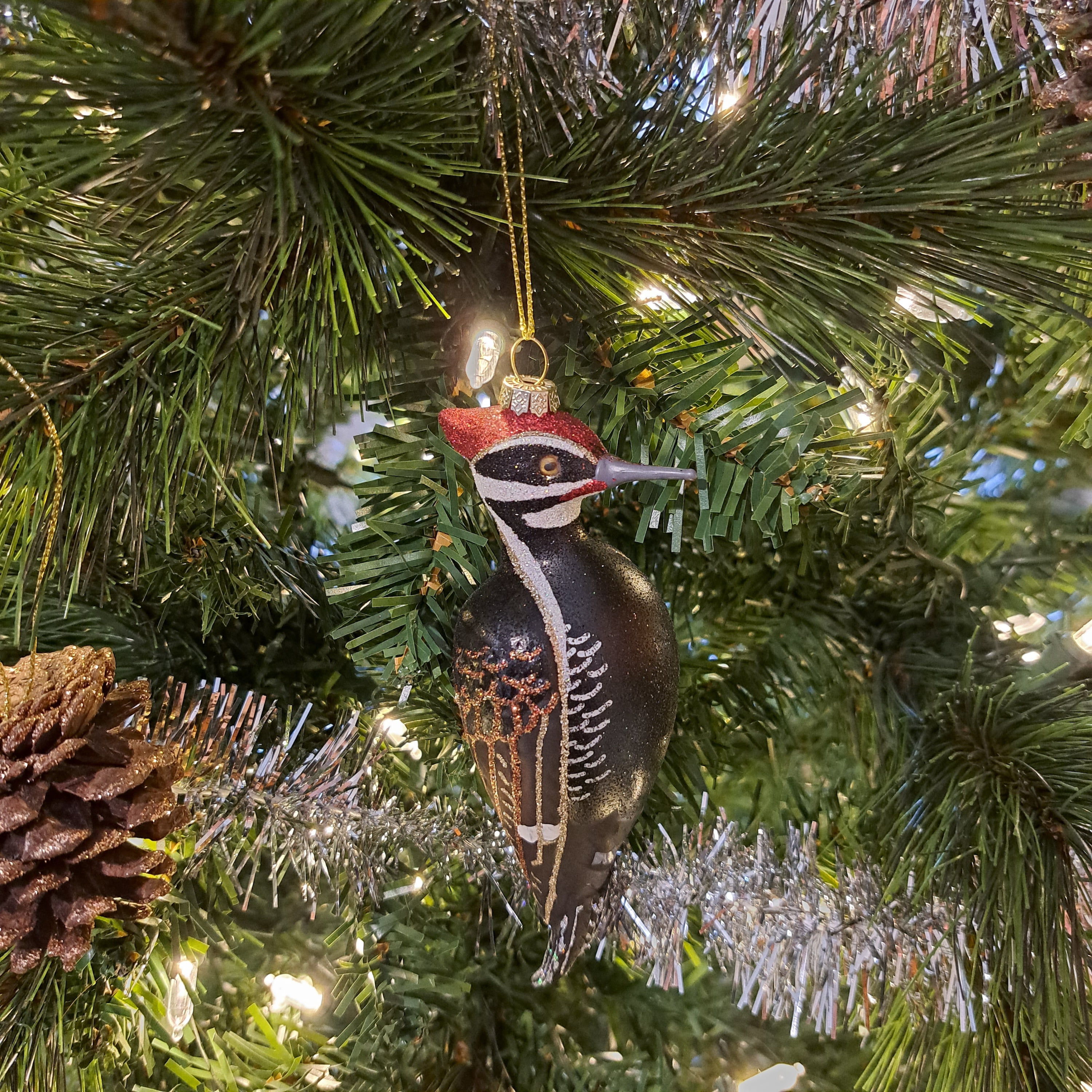 Cobane Studio Pileated Woodpecker Ornament - Blown Glass Bird Ornament for Christmas and Home Decor - Hand Painted and Dusted with Glitter