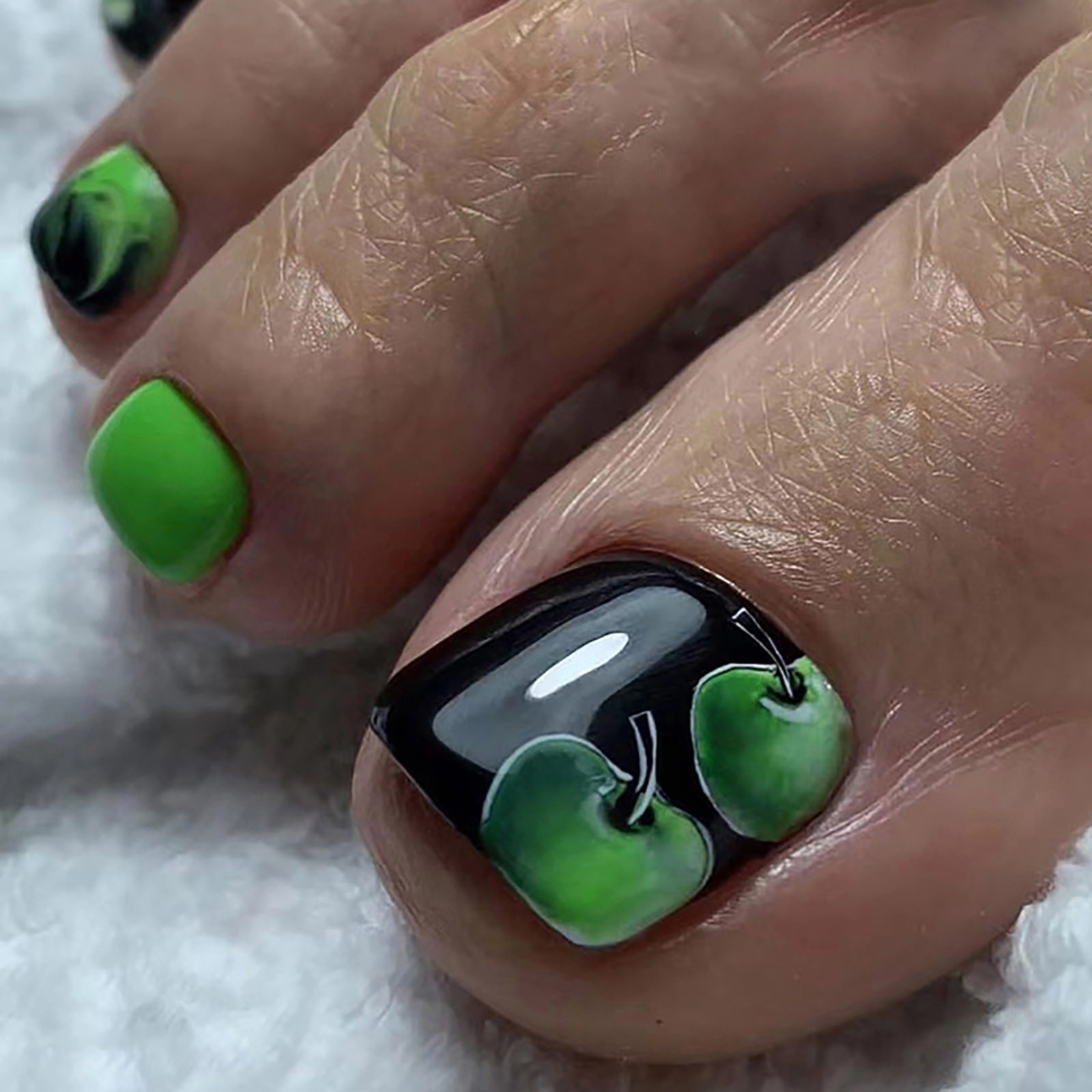 Faux Ongles Autocollants - Lot De 24 Ongles Neufs Avec Lime à Ongles Incluse